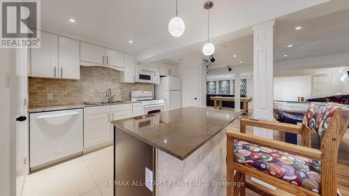 2400 Tesla Crescent, Oakville, ON - Indoor Photo Showing Kitchen