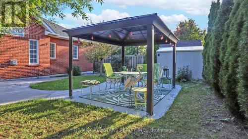 2400 Tesla Crescent, Oakville, ON - Outdoor