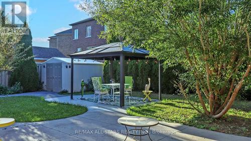 2400 Tesla Crescent, Oakville, ON - Outdoor