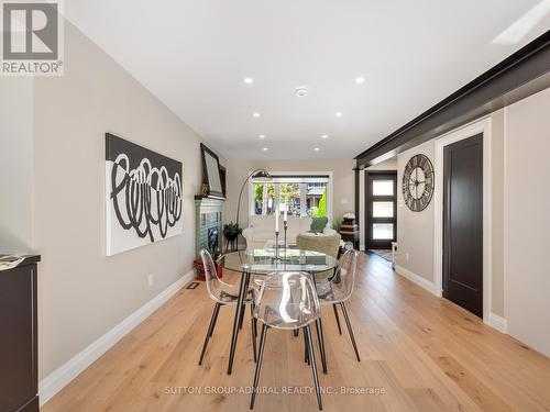 187 Rosslyn Avenue S, Hamilton, ON - Indoor Photo Showing Dining Room