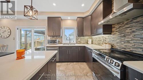93 Lorne Card Drive, Brant, ON - Indoor Photo Showing Kitchen With Upgraded Kitchen