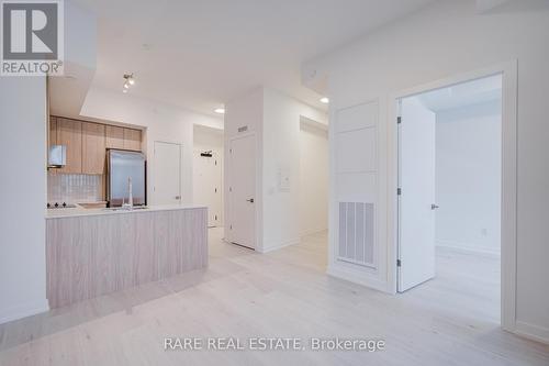 403 - 2501 SAW WHET BOULEVARD  Oakville, ON L6M 5N2