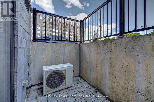 B9 - 10 Palace Street, Kitchener, ON - Indoor