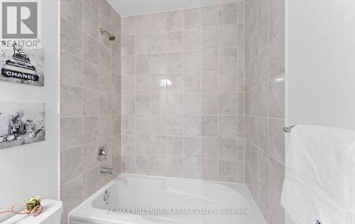 83 Casely Avenue, Richmond Hill, ON - Indoor Photo Showing Bathroom