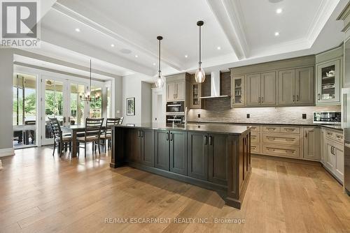 Kitchen - 597 Old York Road, Burlington, ON - Indoor Photo Showing Kitchen With Upgraded Kitchen
