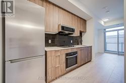 359 - 2501 SAW WHET BOULEVARD  Oakville, ON L6M 5N2