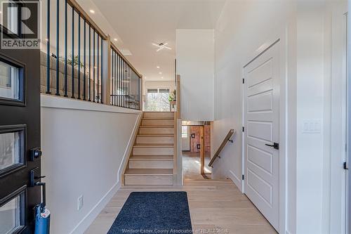 120 Bloomington, Chatham, ON - Indoor Photo Showing Other Room