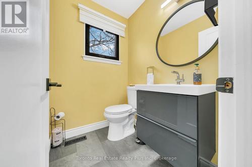 2797 Constable Road, Mississauga, ON - Indoor Photo Showing Bathroom