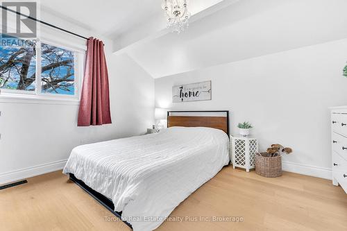 2797 Constable Road, Mississauga, ON - Indoor Photo Showing Bedroom