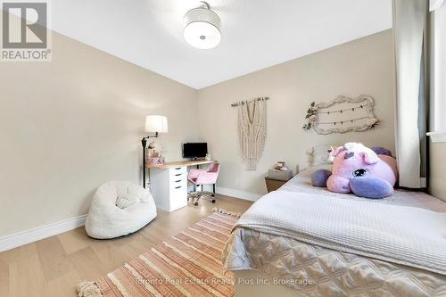 2797 Constable Road, Mississauga, ON - Indoor Photo Showing Bedroom