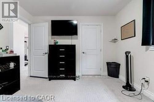 12 Mitten Court, Hamilton, ON - Indoor