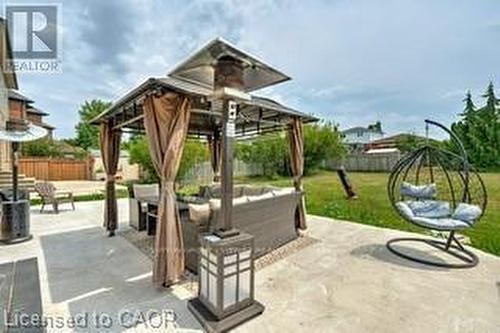 12 Mitten Court, Hamilton, ON - Outdoor