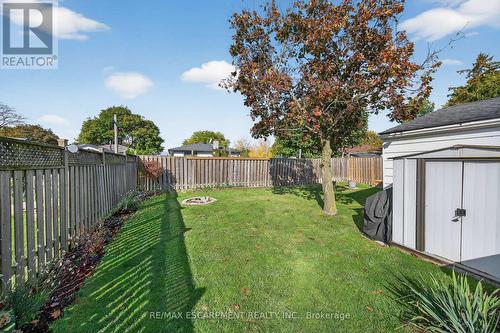 211 Birchcliffe Crescent, Hamilton, ON - Outdoor With Backyard