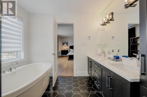 2 Nicholas Way, Guelph (Victoria North), ON - Indoor Photo Showing Bathroom