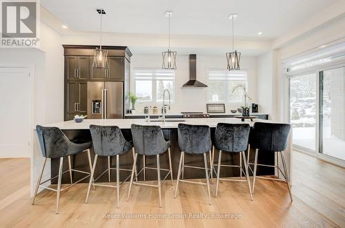 2 Nicholas Way, Guelph (Victoria North), ON - Indoor