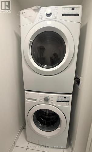 C802 - 38 Simcoe Promenade, Markham, ON - Indoor Photo Showing Laundry Room