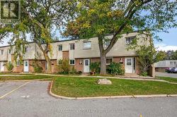 133 - 17 OLD PINE TRAIL  St. Catharines (Carlton/Bunting), ON L2M 6P9