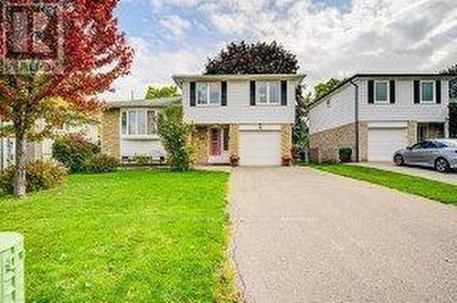 33 GROVELAND CRESCENT  Brampton, ON L6S 1L1