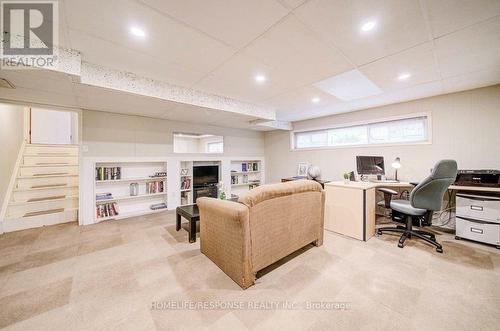 33 Groveland Crescent, Brampton, ON - Indoor