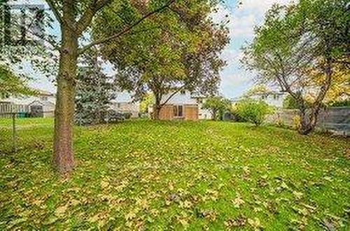 33 Groveland Crescent, Brampton, ON - Outdoor