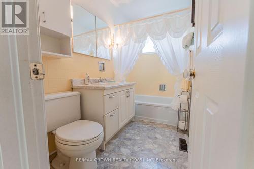 34 Maple Drive, Kapuskasing, ON - Indoor Photo Showing Bathroom