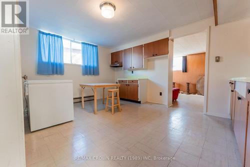 34 Maple Drive, Kapuskasing, ON - Indoor Photo Showing Kitchen