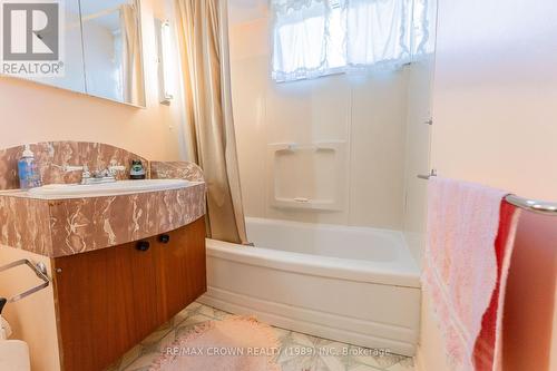 34 Maple Drive, Kapuskasing, ON - Indoor Photo Showing Bathroom