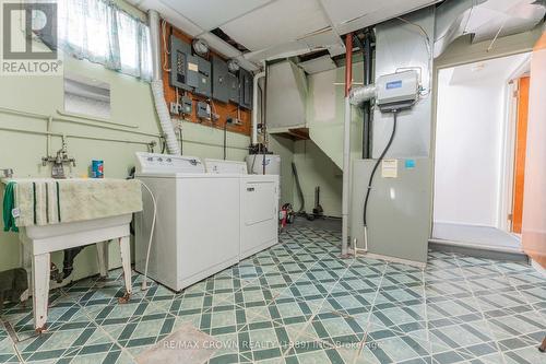 34 Maple Drive, Kapuskasing, ON - Indoor Photo Showing Laundry Room