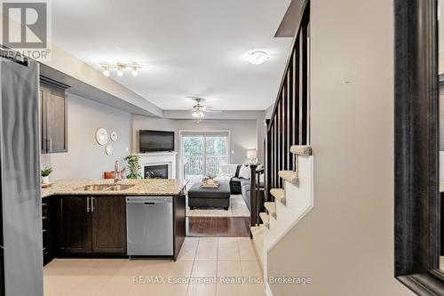 4148 Galileo Common, Burlington (Shoreacres), ON - Indoor Photo Showing Kitchen With Double Sink