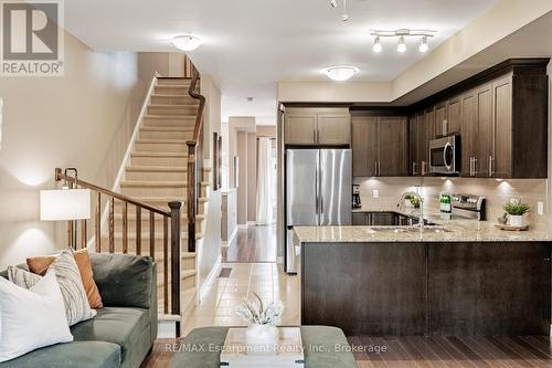 4148 Galileo Common, Burlington (Shoreacres), ON - Indoor Photo Showing Kitchen With Upgraded Kitchen
