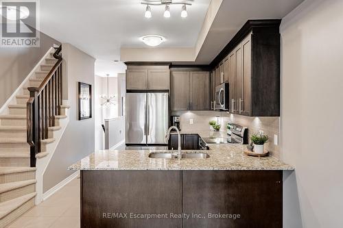 4148 Galileo Common, Burlington (Shoreacres), ON - Indoor Photo Showing Kitchen With Double Sink With Upgraded Kitchen