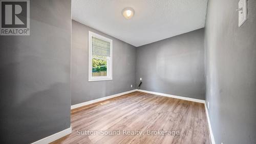 370 Grey Street, Brantford, ON - Indoor Photo Showing Other Room
