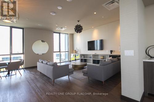 308E - 38 Honeycrisp Crescent, Vaughan, ON - Indoor