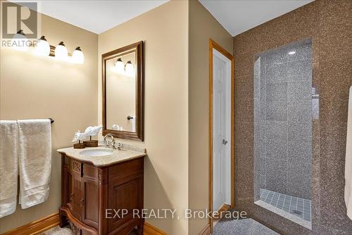 192 Sunset Boulevard, Blue Mountains, ON - Indoor Photo Showing Bathroom