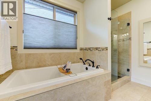 Primary ensuite - 425 Audubon Court, Kelowna, BC - Indoor Photo Showing Bathroom