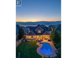 Amazing outdoor living overlooking protected parkland...pool, hot tub & covered lounge area. - 