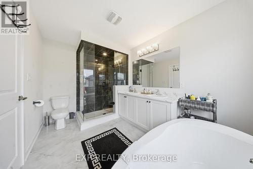 617 Etheridge Avenue, Milton, ON - Indoor Photo Showing Bathroom