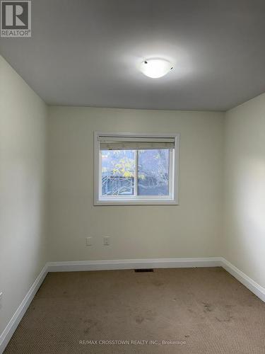 5 - 376 Blake Street, Barrie, ON - Indoor Photo Showing Other Room