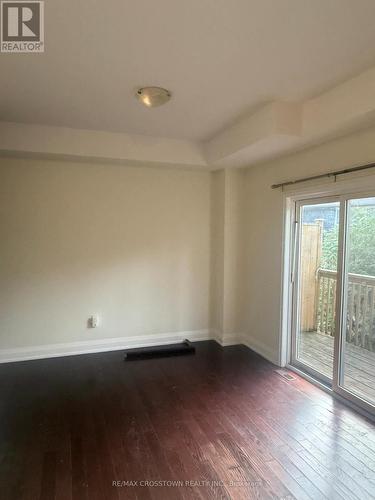 5 - 376 Blake Street, Barrie, ON - Indoor Photo Showing Other Room