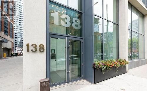 614 - 138 Princess Street, Toronto, ON - Outdoor With Balcony With Exterior