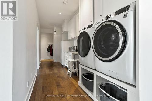 2194 Unicorn Road, Dysart Et Al (Dysart), ON - Indoor Photo Showing Laundry Room