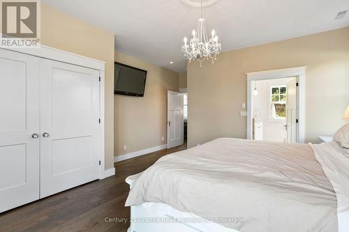 2194 Unicorn Road, Dysart Et Al (Dysart), ON - Indoor Photo Showing Bedroom
