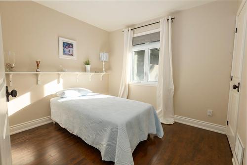 Chambre à coucher - 7370 Rue De Tilly, Montréal (Côte-Des-Neiges/Notre-Dame-De-Grâce), QC - Indoor Photo Showing Bedroom