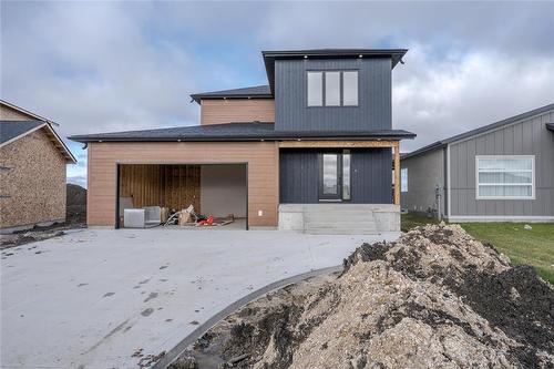 77 Wild Plum Lane  Steinbach, MB R5G 1M5