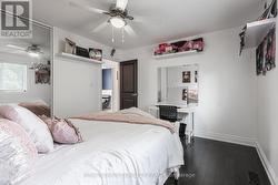 3rd Bedroom with mirrored closet doors - 