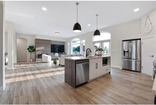 1892 Mccreary Road, Winnipeg, MB - Indoor Photo Showing Kitchen With Stainless Steel Kitchen With Upgraded Kitchen