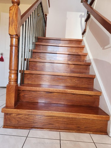 Upper-4253 Trellis Crescent, Mississauga, ON 