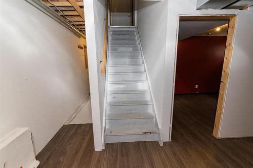 250 2Nd Avenue Nw, Carman, MB - Indoor Photo Showing Other Room