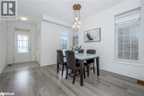 39 Dass Drive W, Fergus, ON - Indoor Photo Showing Dining Room