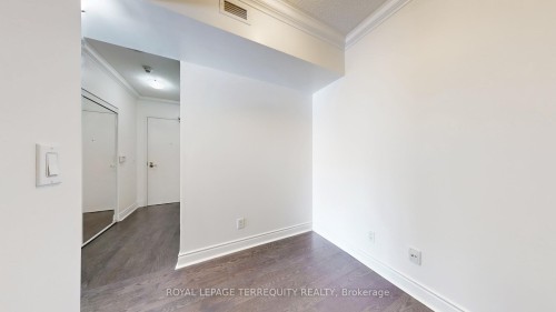 401-2240 Lake Shore Boulevard W, Toronto, ON - Indoor Photo Showing Other Room